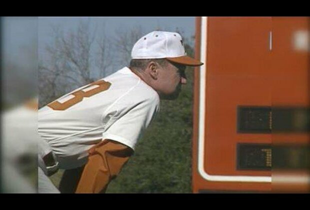 Famed Texas baseball coach Cliff Gustafson dies at 91