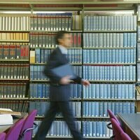 'Publish or perish' evolutionary pressures shape scientific publishing, for better and worse