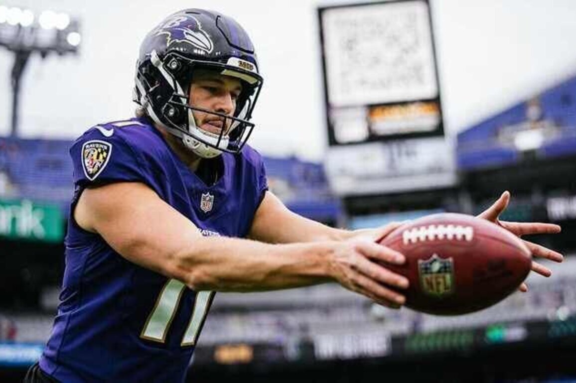 Jordan Stout Gets Record-Setting Deal With Giants