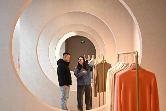 North China county builds cashmere hub via equipment sharing, global exchanges