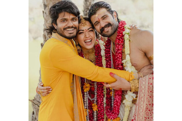 Anand Deverakonda grooves with Vijay Deverakonda, Rashmika Mandanna to 'Sancharame'