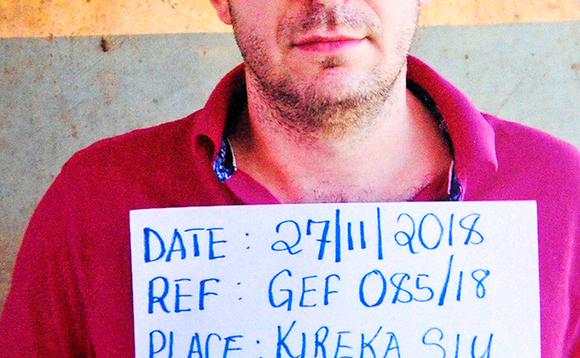 Anton Chsherbakov okuva mu ggwanga lya Kazakhstan yakwatiddwa mu bifere. Anton Chsherbakov okuva mu ggwanga lya Kazakhstan yakwatiddwa mu bifere.