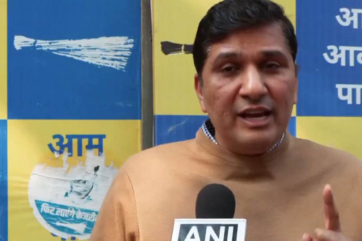 AAP Delhi chief Saurabh Bhardwaj detained in Janakpuri during candle march over accident