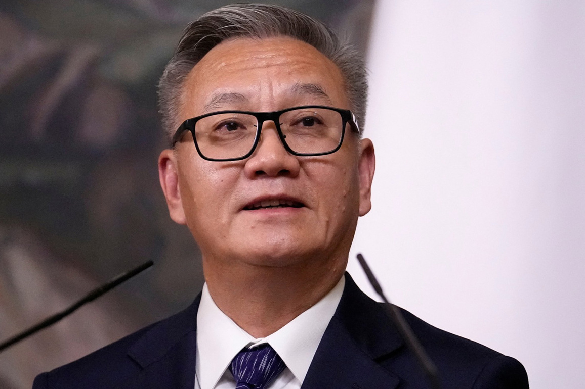 "Do not simply seek investors; we seek strategic partners": Laos pitches investment opportunities to Indian companies