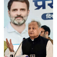 Ashok Gehlot congratulates athletes on WYC medals