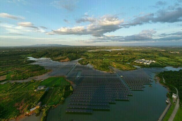 TrinaTracker's Vanguard 2P powers 17MW solar fishery plant