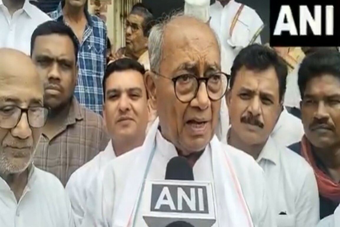 "His statement suggests they informed Pakistan in advance...": Digvijaya Singh on Jaishankar's 'Operation Sindoor' remark