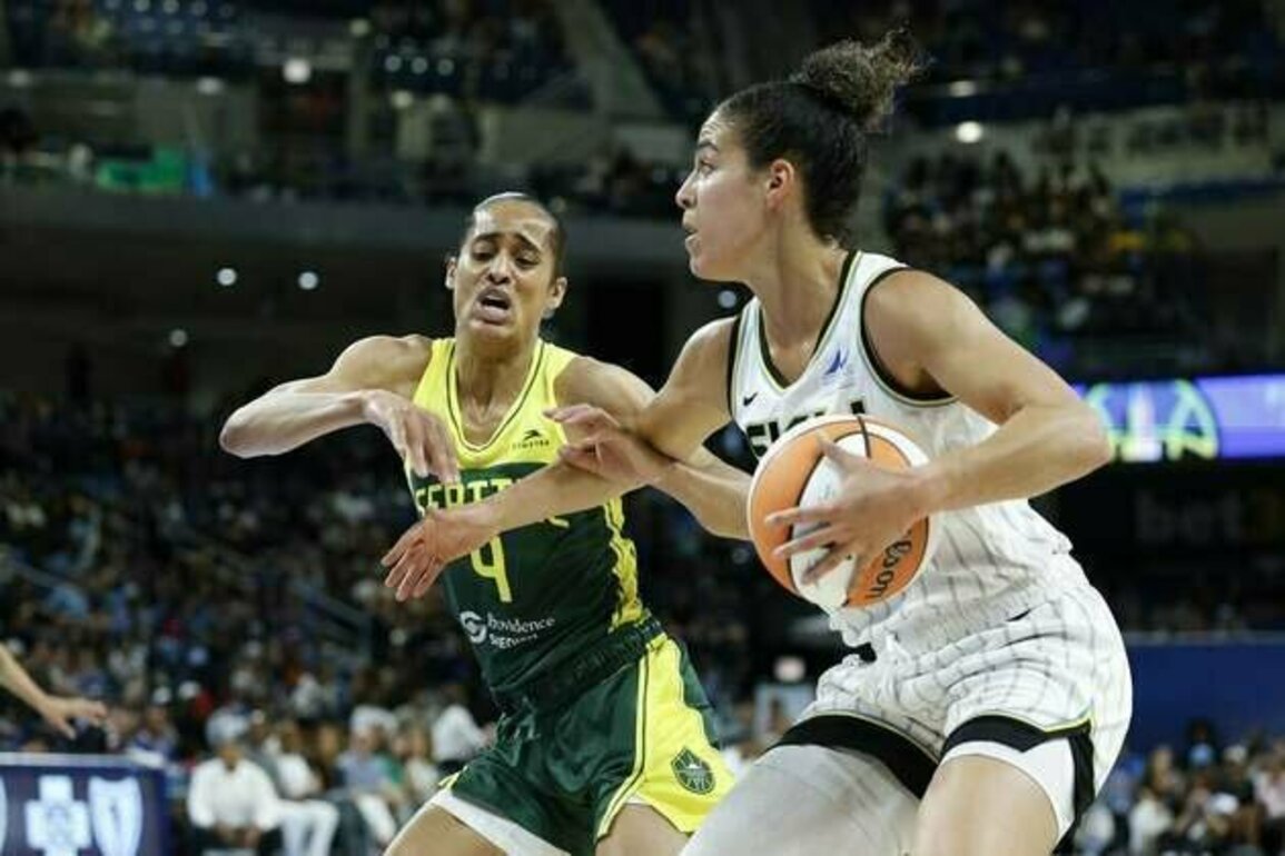 Skylar Diggins returns and nets 21 as Storm overwhelm Sky