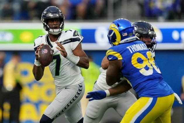 Seahawks optimistic QB Geno Smith (elbow) can go Thursday