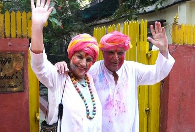 Javed Akhtar, Shabana Azmi host a Holi party at their home