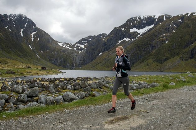 Runner banned for using car during race