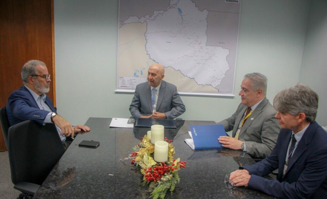  Direção do Ibram se encontrou com senador Confucio Moura/Divulgação