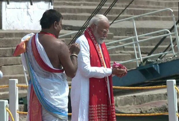 Varanasi: PM Modi offers prayers at Dasaswamedh Ghat and takes cruise ride, ahead of filing Lok Sabha nomination