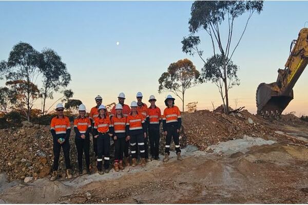 Auric starts mining Munda