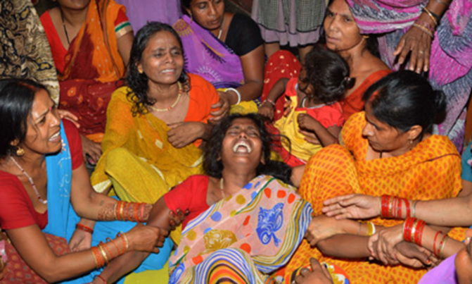 Dozens dead as new quake hits shattered Nepal Dozens dead as new quake hits shattered Nepal