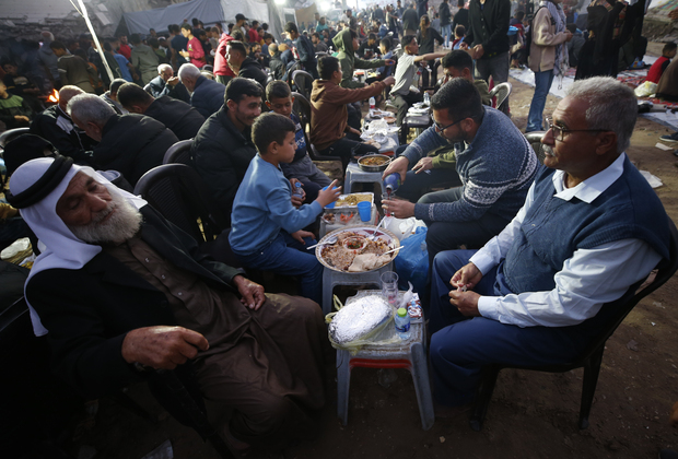 MIDEAST-GAZA-BEIT LAHIA-RAMADAN-IFTAR