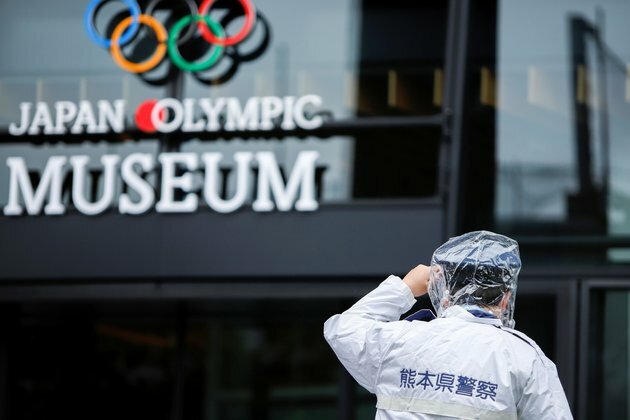 Storm Remains Threat to Olympics, Bringing Rain as it Lurks off Coast