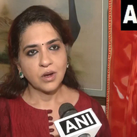 Shiv Sena's Shaina NC slams Rahul Gandhi for questioning Supreme Court's ruling on stray dogs