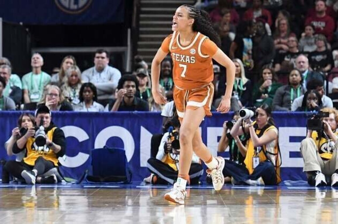 Texas doesn't mess around, dominates Kentucky in sweet 16