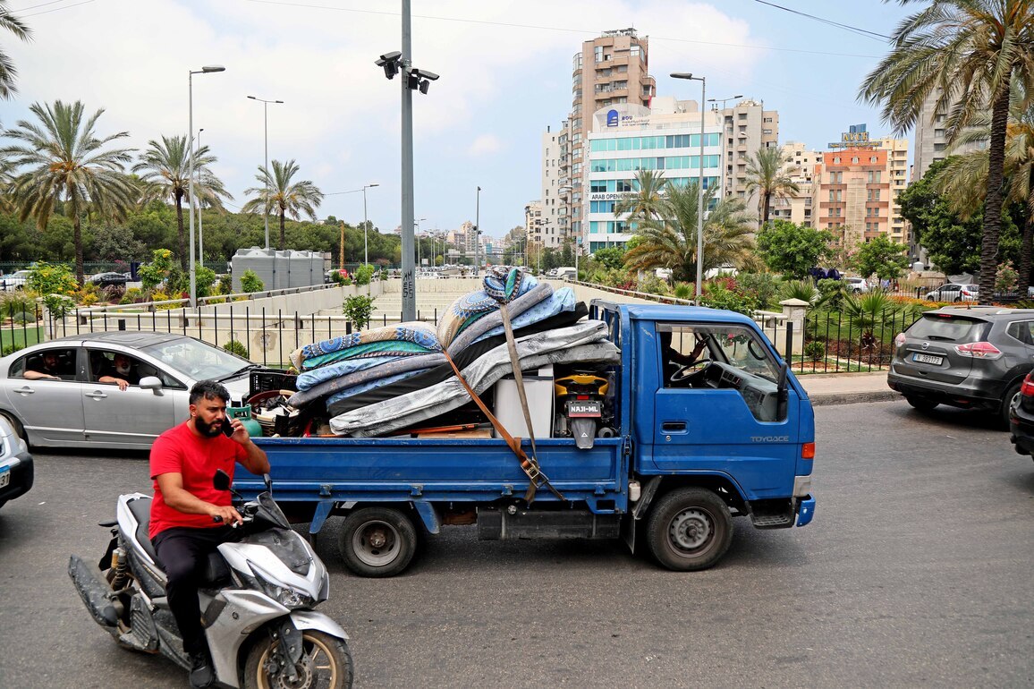 LEBANON-BEIRUT-DISPLACEMENT-ISRAELI AIRSTRIKE THREAT