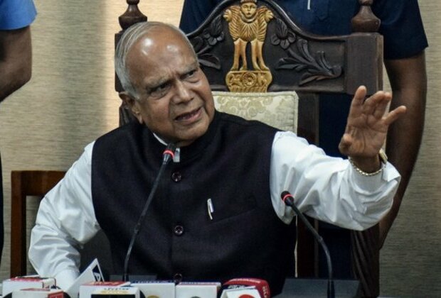 Days after quitting, Punjab Governor Banwarilal Purohit to visit border districts again