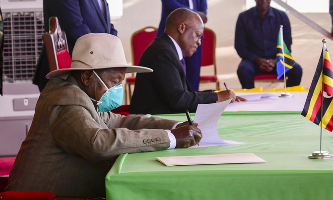 Uganda and Tanzania sign key oil pipeline agreement Uganda and Tanzania sign key oil pipeline agreement