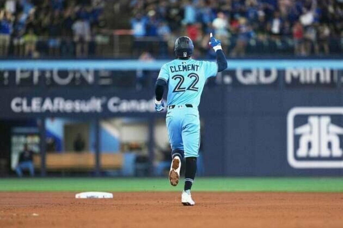 Ernie Clement's home run helps Blue Jays take opener from Cubs