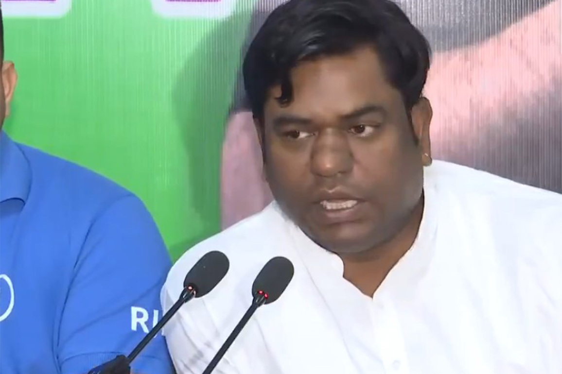 "Mahagathbandhan will form govt with more than 200 seats": Mukesh Sahni