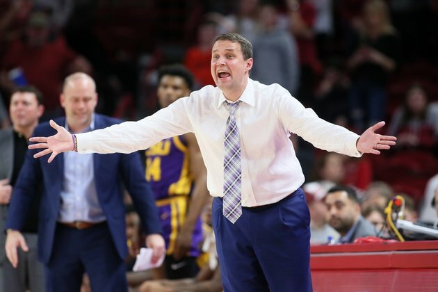 LSU, Saint Louis seek 2-0 starts