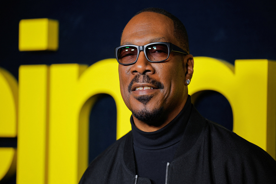 Eddie Murphy explains early exit from Oscars after 'Dreamgirls' loss