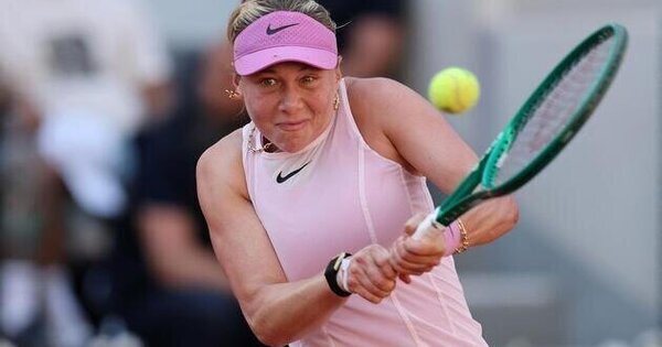 Amanda Anisimova returns to action, win first-round match in Paris