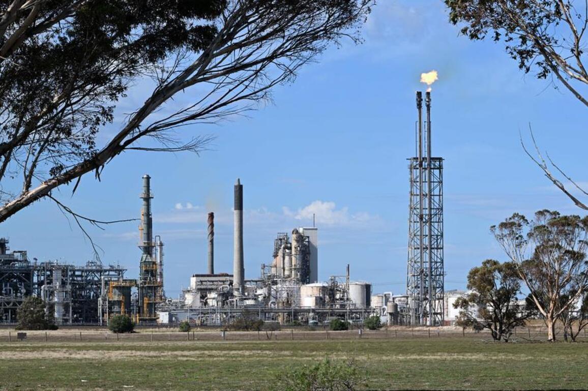 Major fire at oil refinery to affect Australia's fuel supply: energy minister
