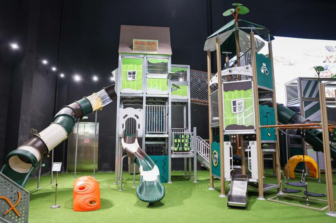 China's "toy capital" powers global playgrounds