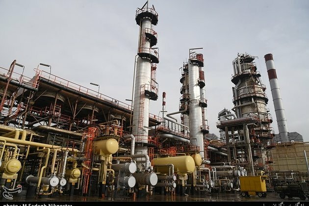 Iran Begins Bartering Oil for Industrial Projects