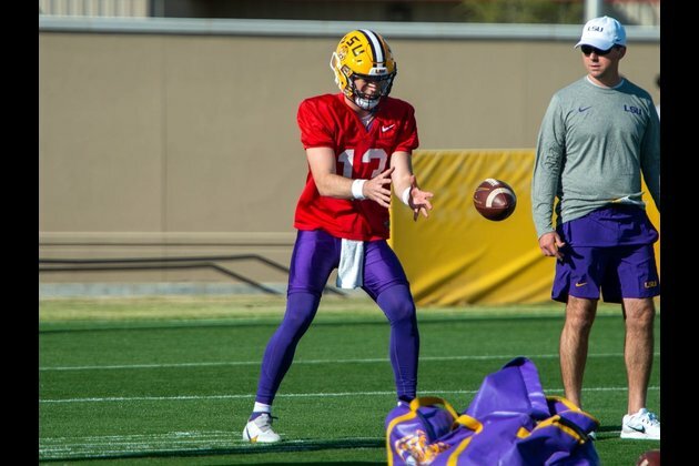 LSU QB Garrett Nussmeier (ankle) sits out scrimmage