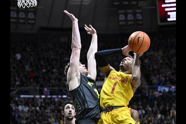 Zach Edey and No. 3 Purdue hold off Maryland