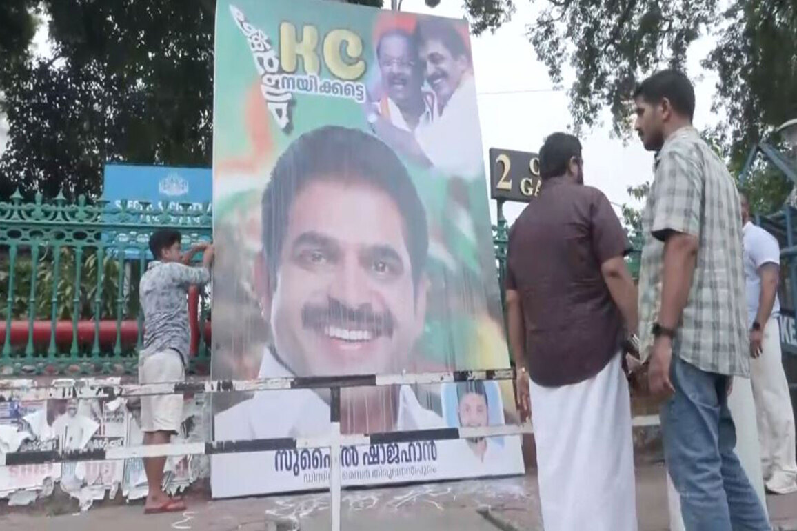 CPI(M) worker caught on CCTV installing pro-KC Venugopal flex in Thrissur; UDF alleges conspiracy