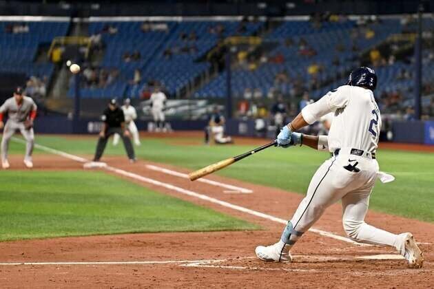 Yandy Diaz, bullpen guide Rays over Red Sox