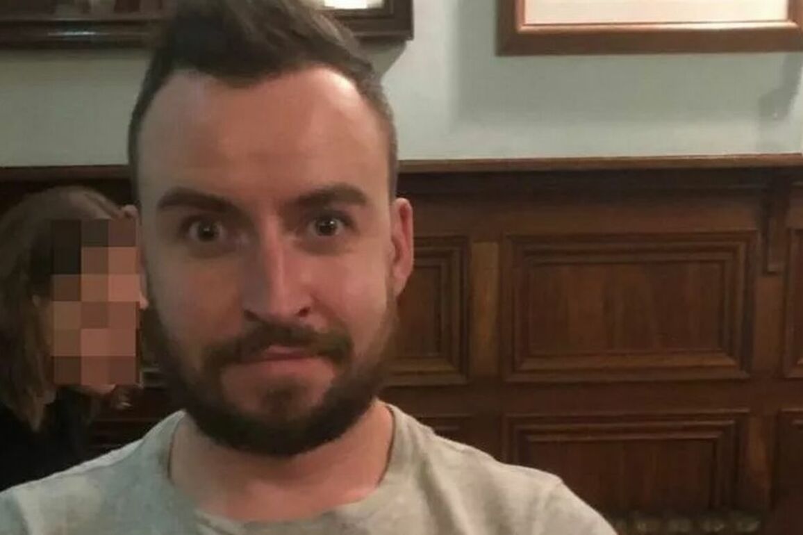 Scots man cried 'you've just stabbed me' moments after opening door to partner