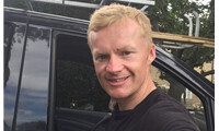 Roof rescuer named 'Local Hero' 