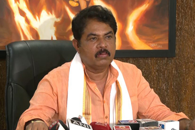 Rahul Gandhi's claims are like a dud firecracker; neither PM nor BJP leaders have any role in voter list preparation: BJP's R Ashoka