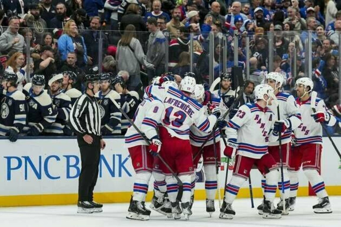 Rangers pursue second straight home win in clash vs. Red Wings