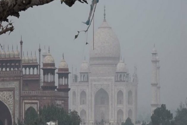 INTERNATIONAL TOURISM TO THE TAJ MAHAL DROPPED