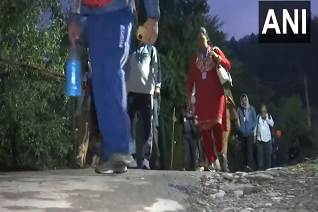 J-K: 12th batch of devotees departs for Amarnath Yatra from Pahalgam's Nunwan base camp
