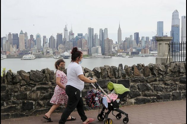 U.S. COVID-19 deaths surpass 95,000: Johns Hopkins University
