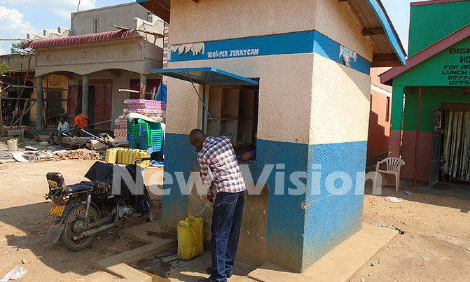 Is Pay Per Fetch the answer to Uganda's water crisis? Is Pay Per Fetch the answer to Uganda's water crisis?