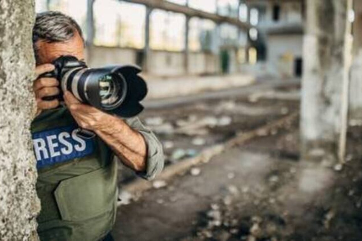 Ukraine urges journalists to reject Russia's safe passage offer