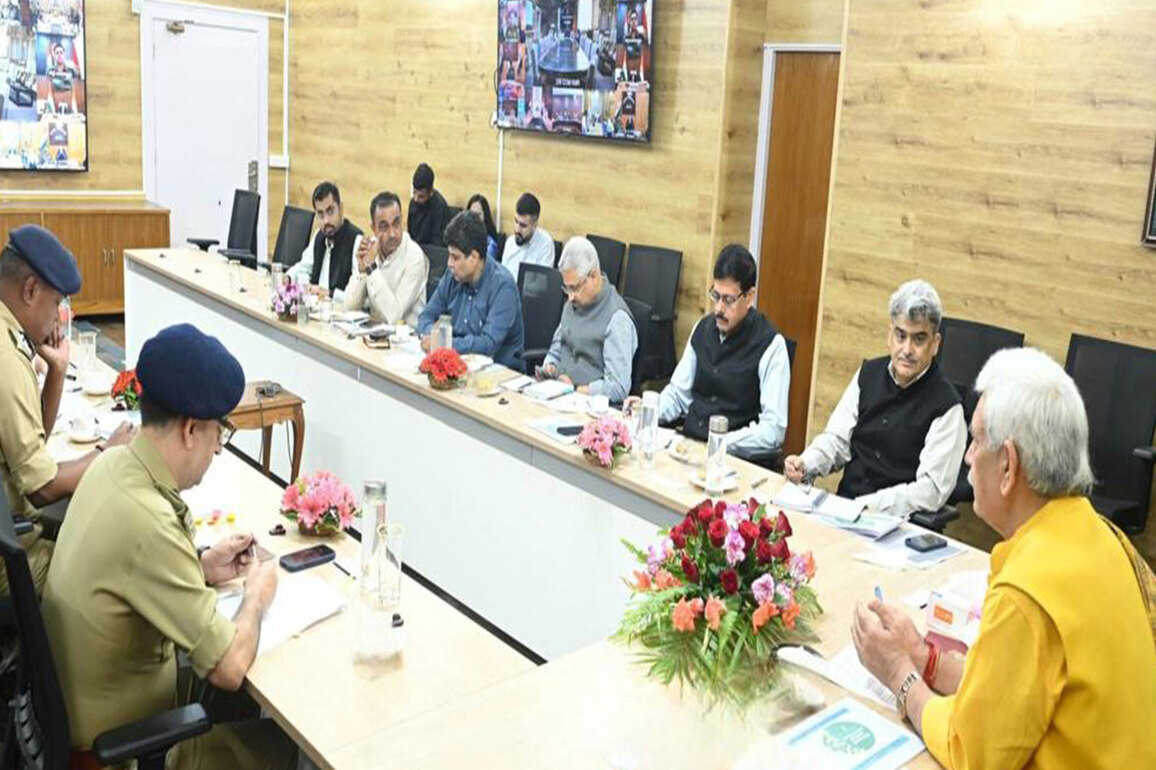 Lieutenant Governor reviews preparedness for 100-day intensive campaign under 'Nasha Mukt Jammu Kashmir Abhiyaan'