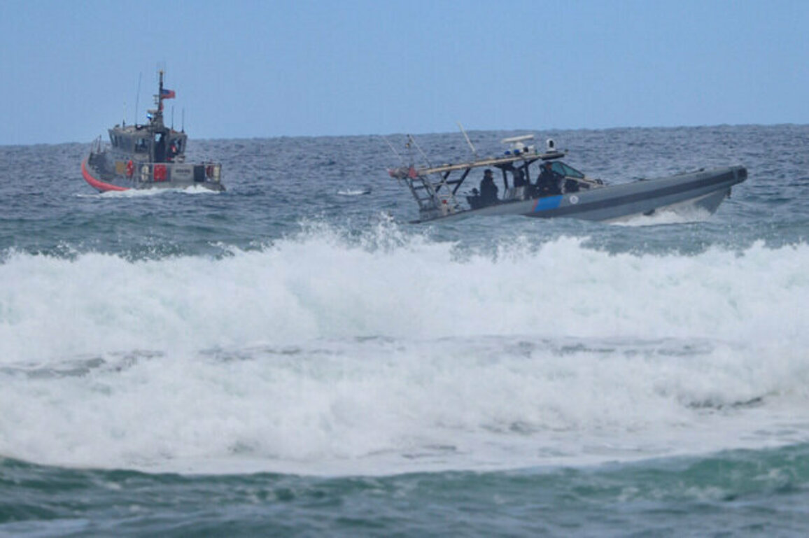 Three people killed after boat capsized off San Diego coast