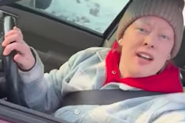 Video shows officer hit by car before Minneapolis ICE shooting